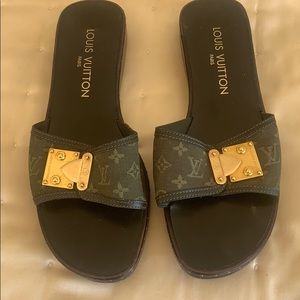 Louis Vuitton sandals (Dr schools style)
